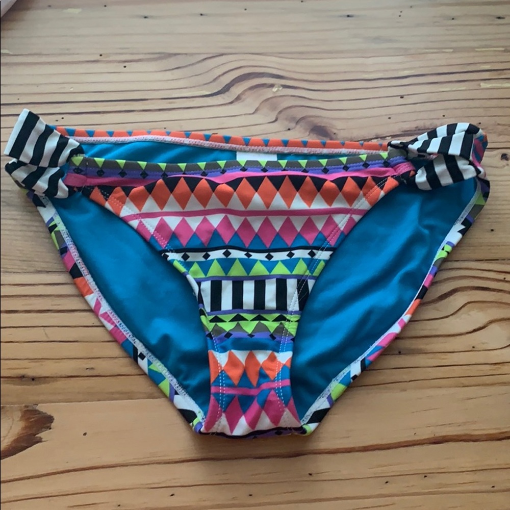 Striped bikini bottoms